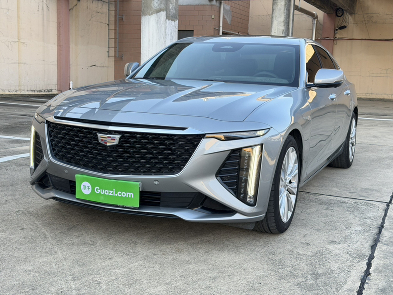 CT6 2023 28T Luxury photo 2