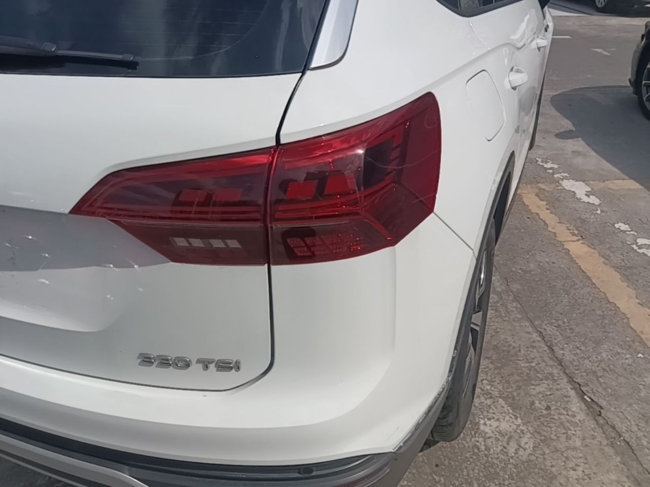 Tayron 2020 330TSI RWD Luxury Connected photo 2