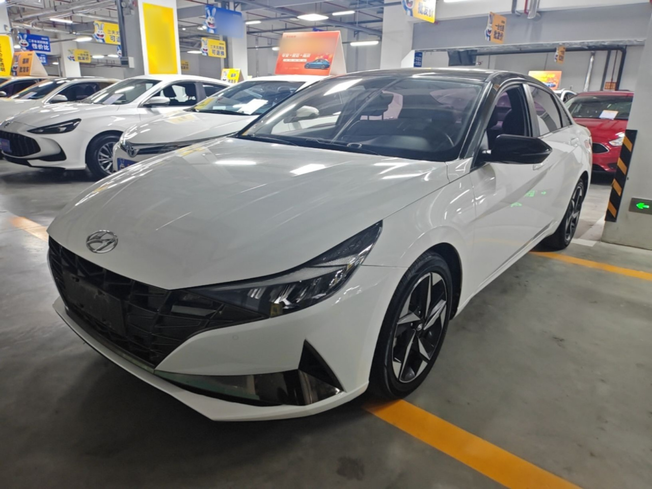 Elantra 2021 240TGDi DCT LUX Premium