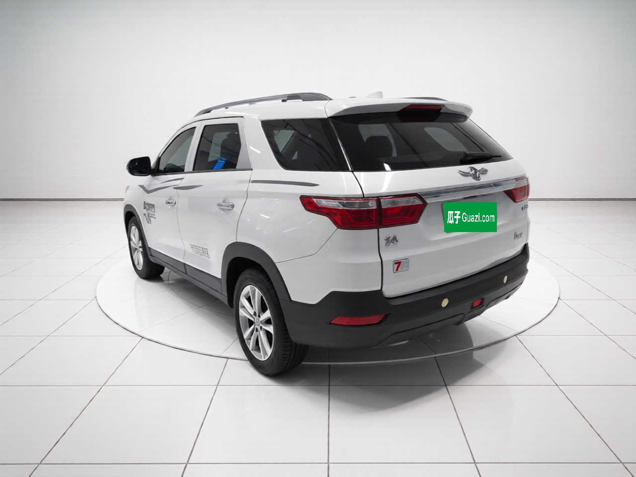 Fengon S560 2019 1.8L CVT Elite photo 4