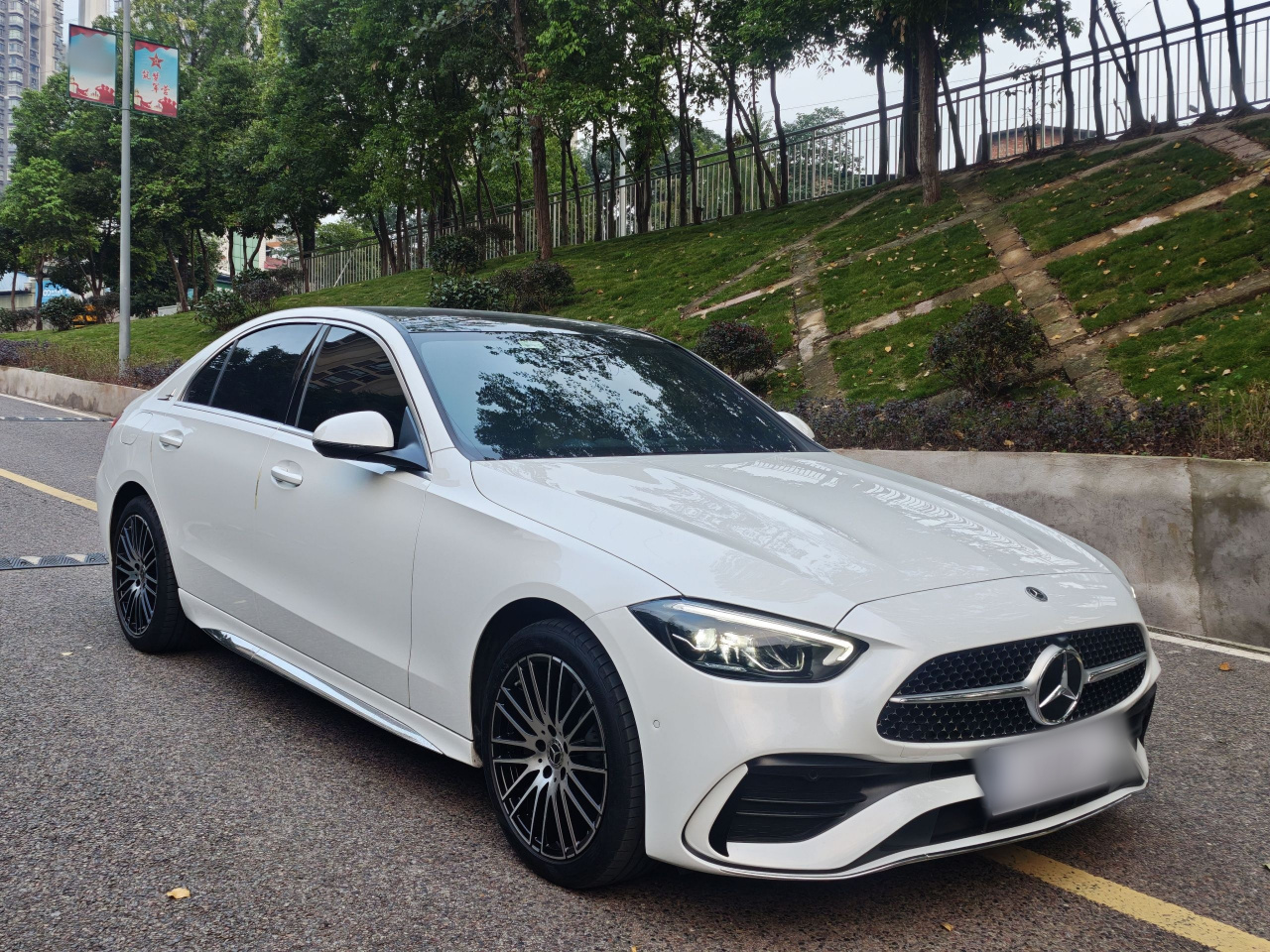C-Class 2023 C 260 L Sport photo 3