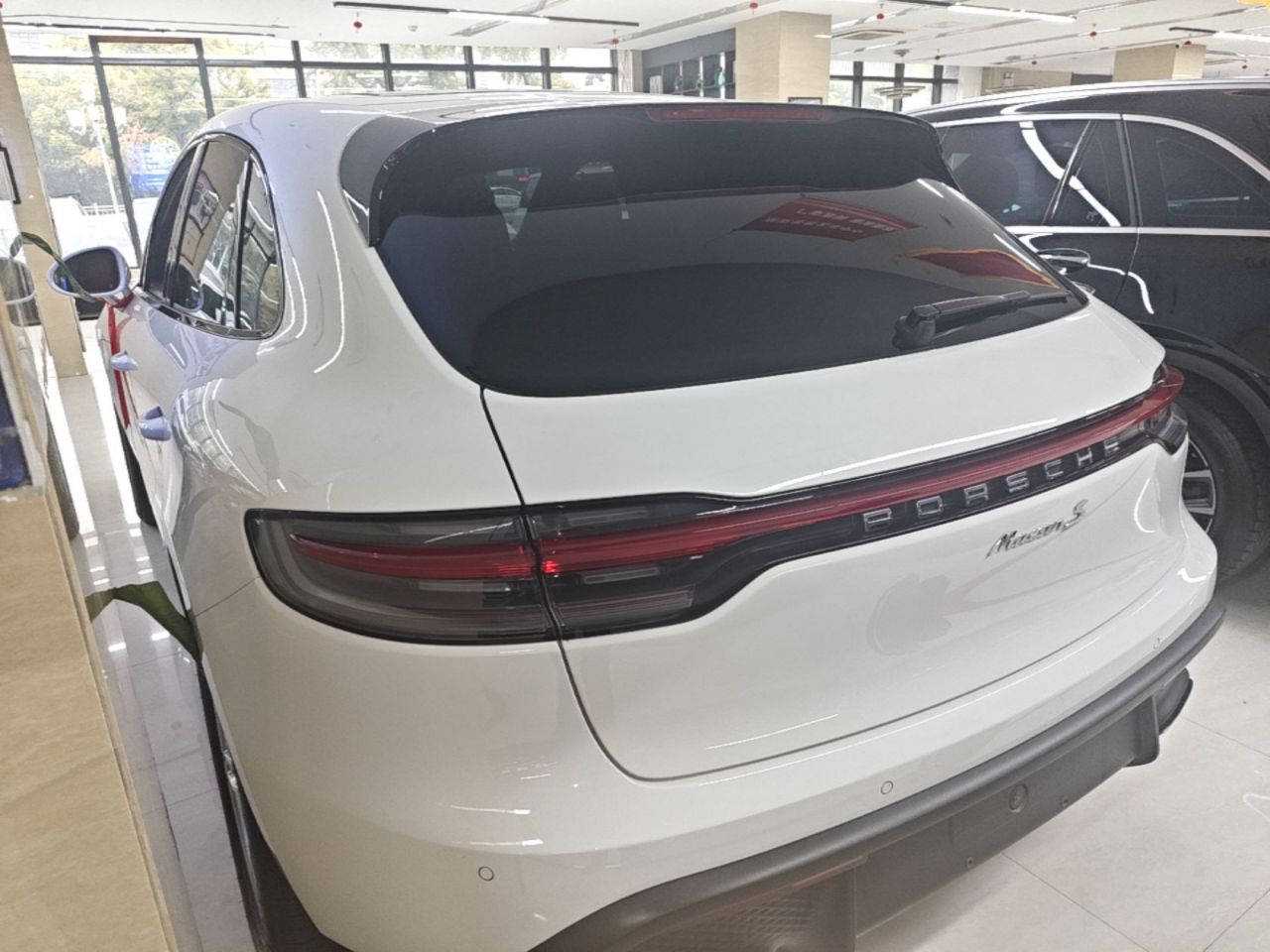 2024 Macan 2.0T photo 4