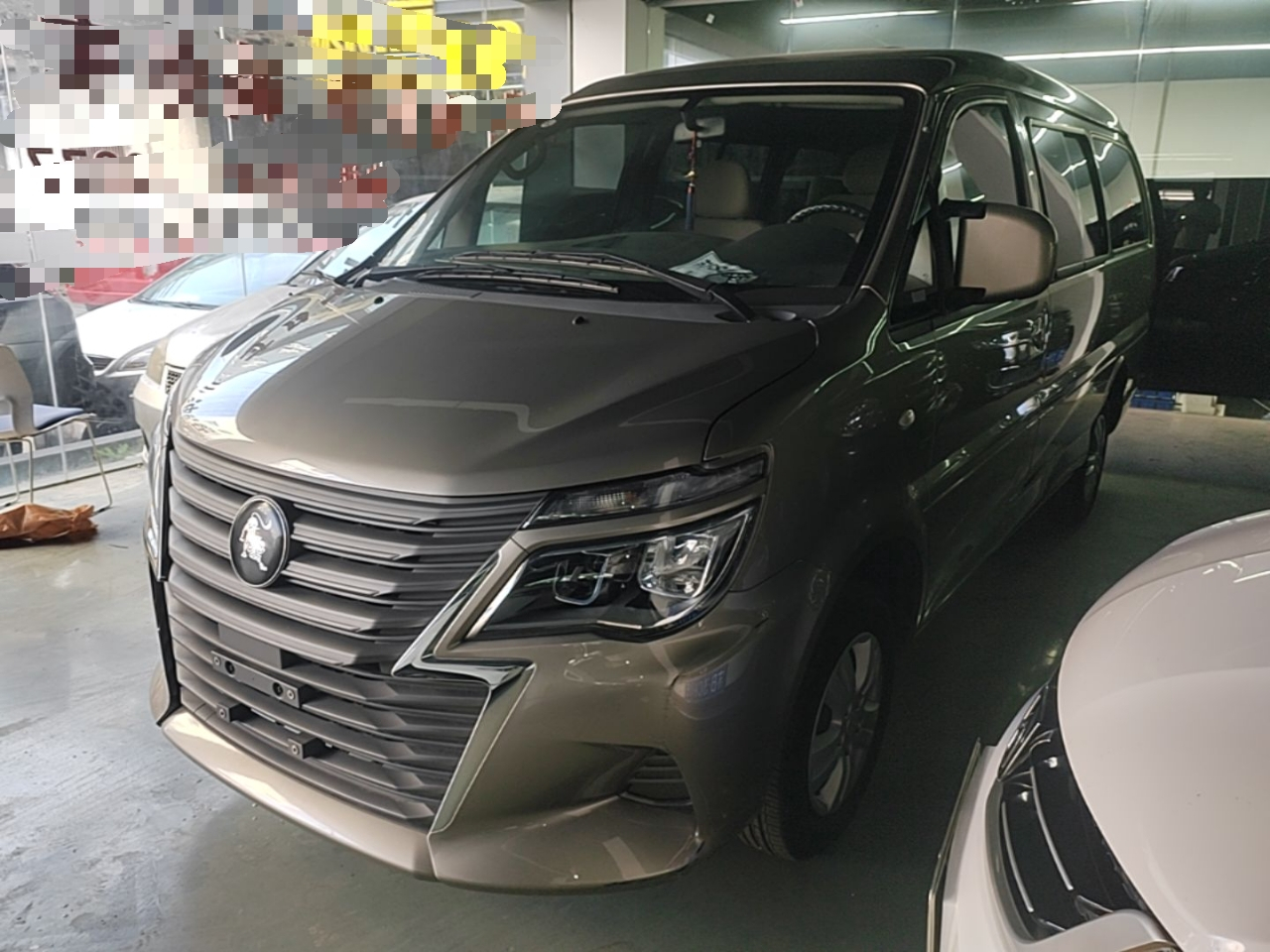 Lingzhi 2023 M5L 1.6L 7-Seater