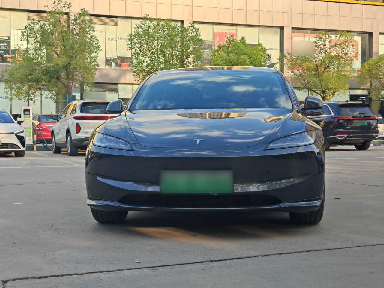 Model 3 2023 RWD photo 4