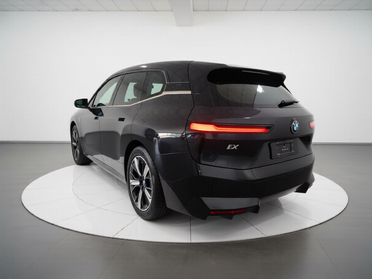 iX 2023 xDrive40 photo 4