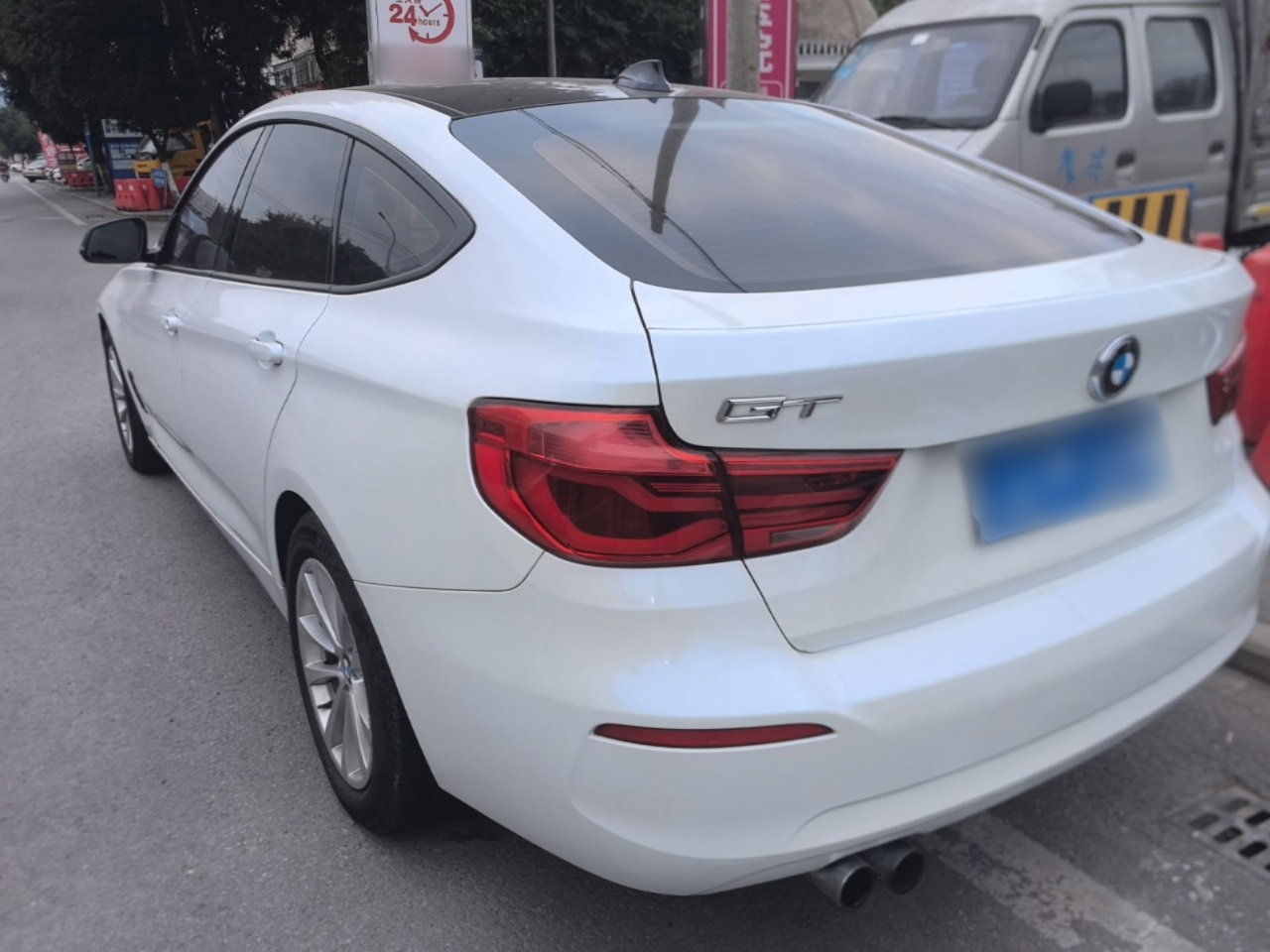3 SeriesGT 2017 320i Fashion photo 4