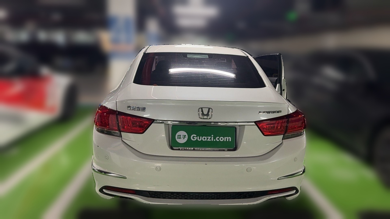 Spirior 2015 2.4L Premium photo 3