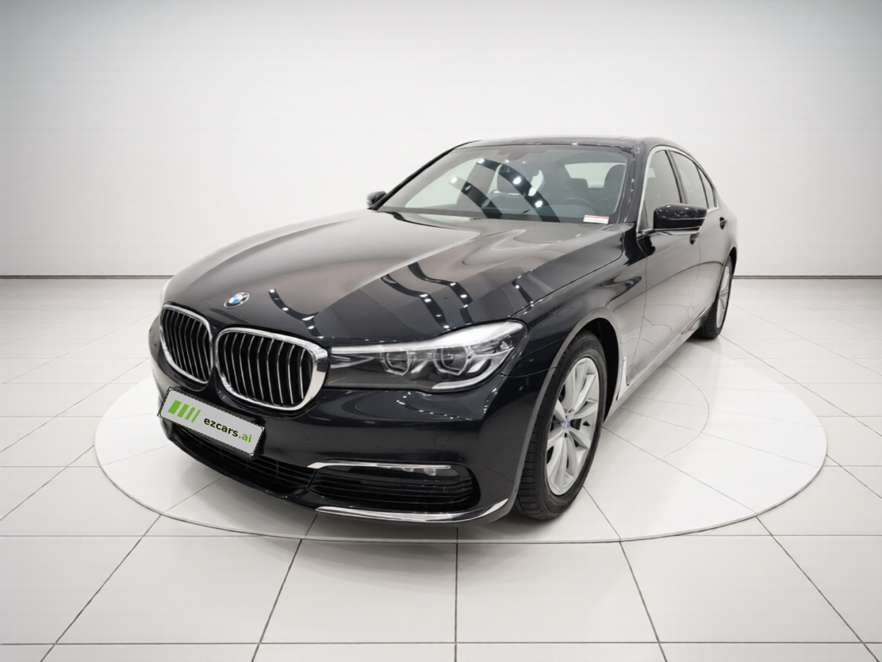 7 Series 2017 730Li Leading