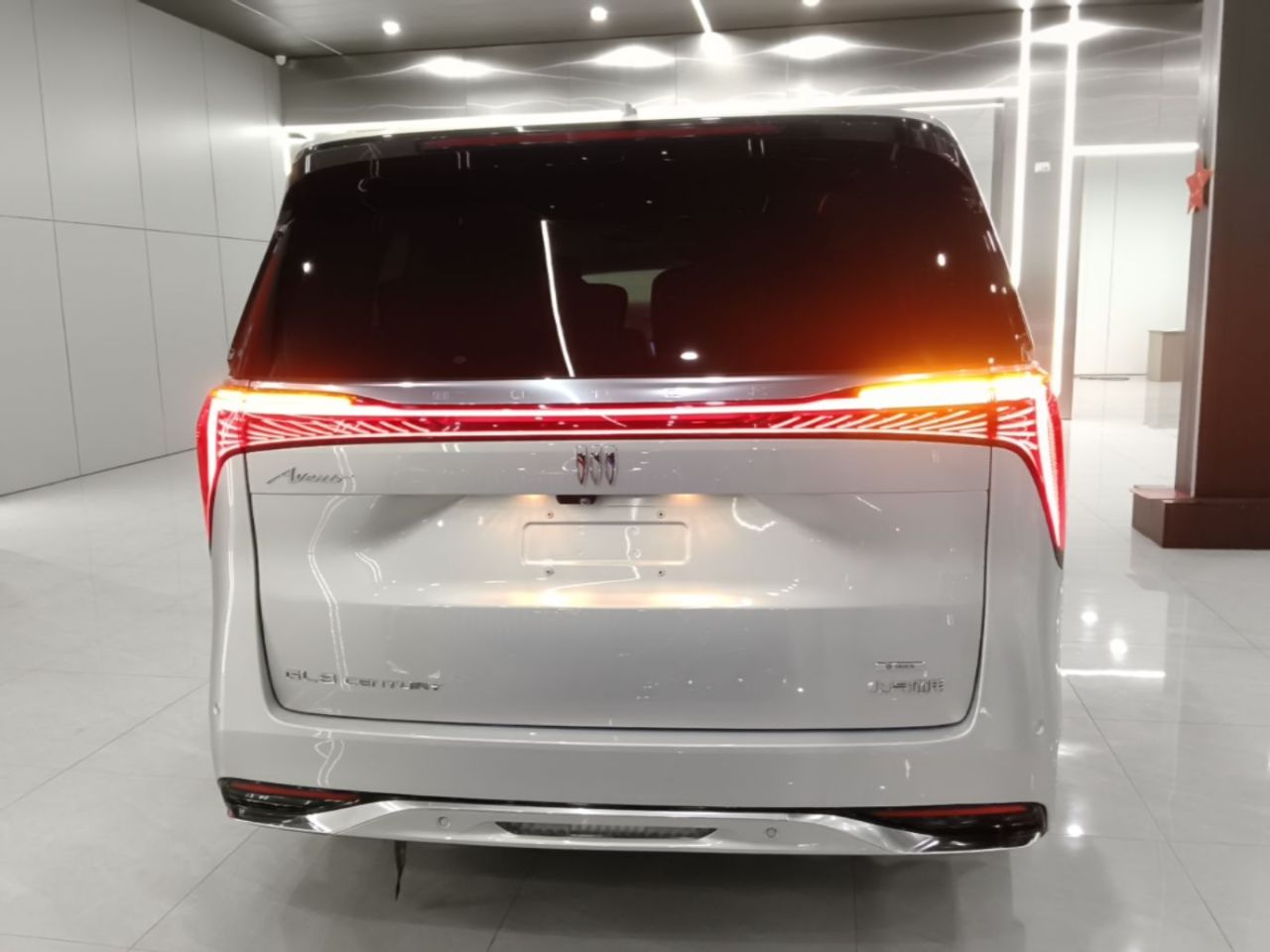 2025 2.0T 6-Seater photo 5