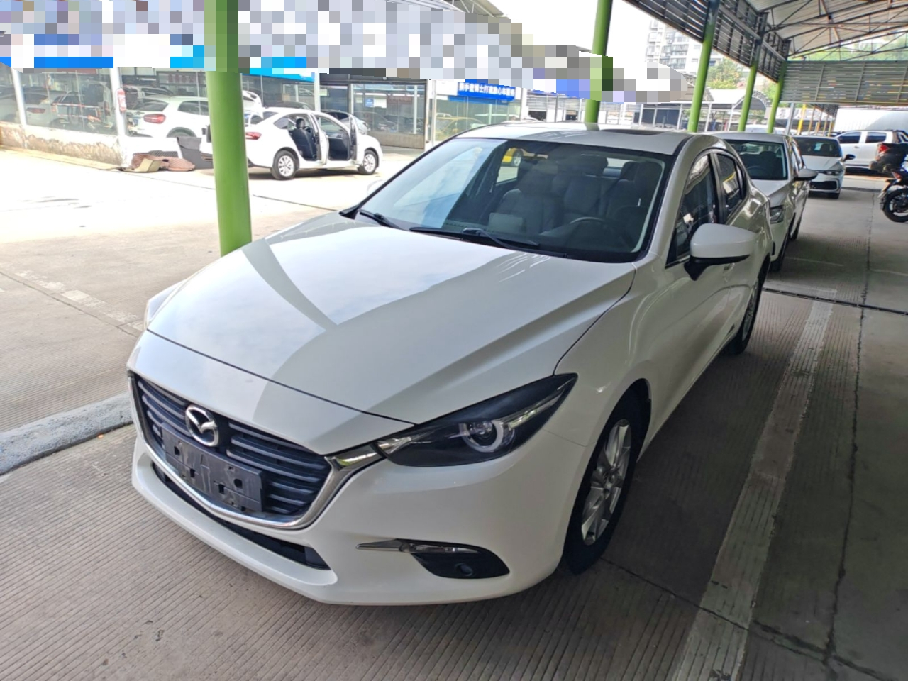 3 Axela 2017 Sedan 1.5L AT Luxury China V