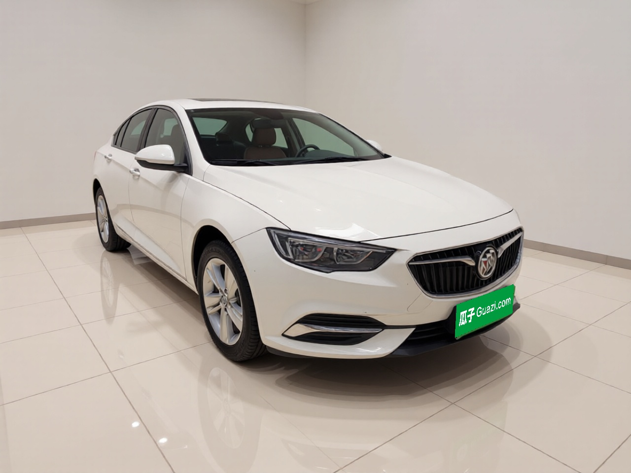 Regal 2019 20T Elite China VI photo 3