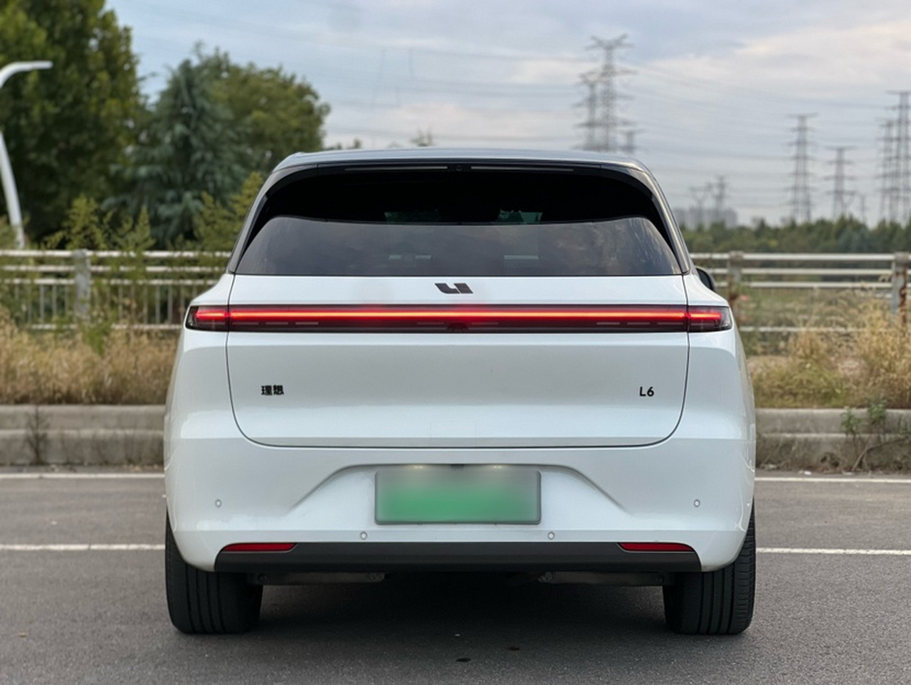 Li Auto L6 2024 Pro photo 3