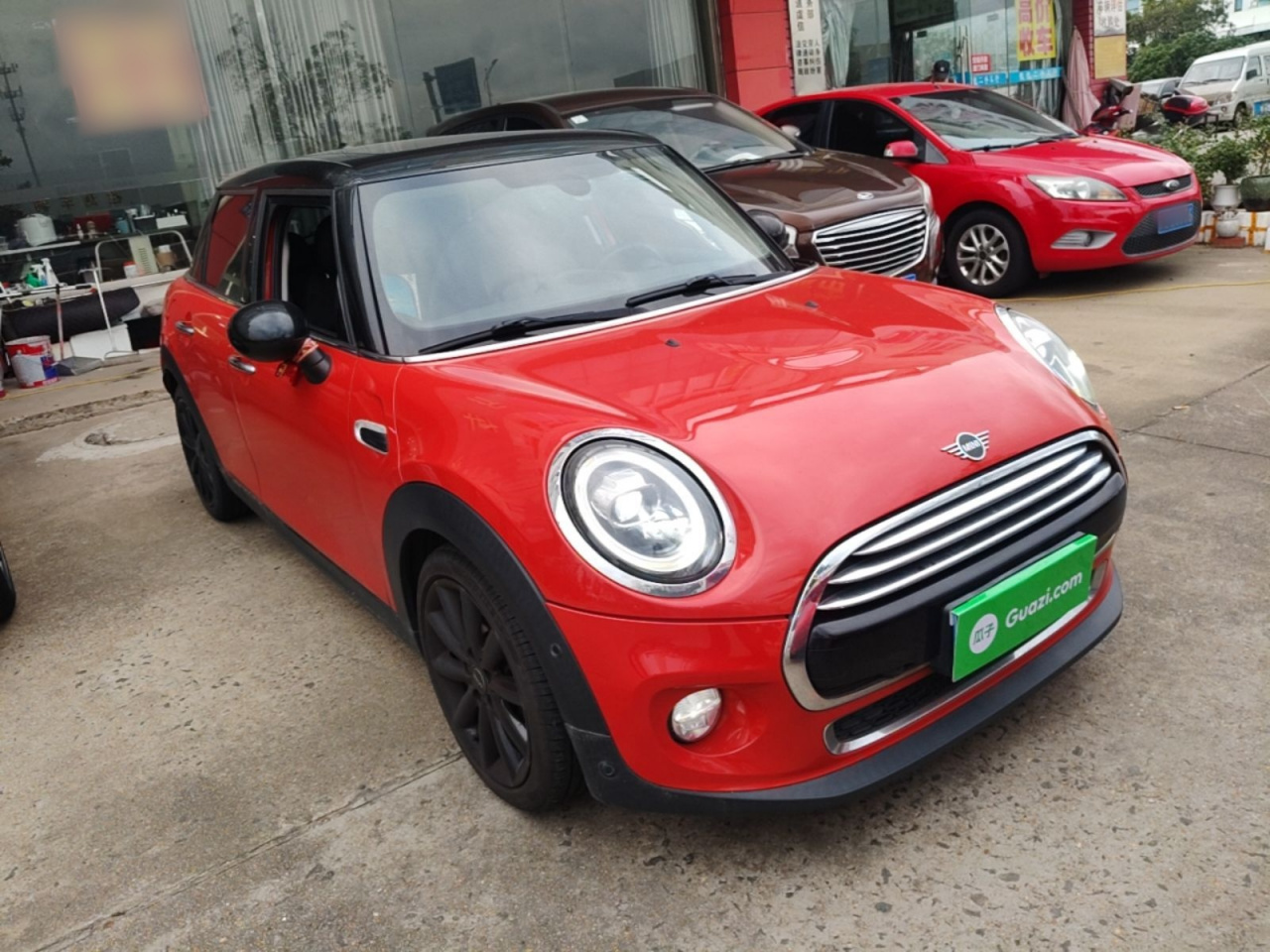 2019 1.5T COOPER 5-Door photo 3