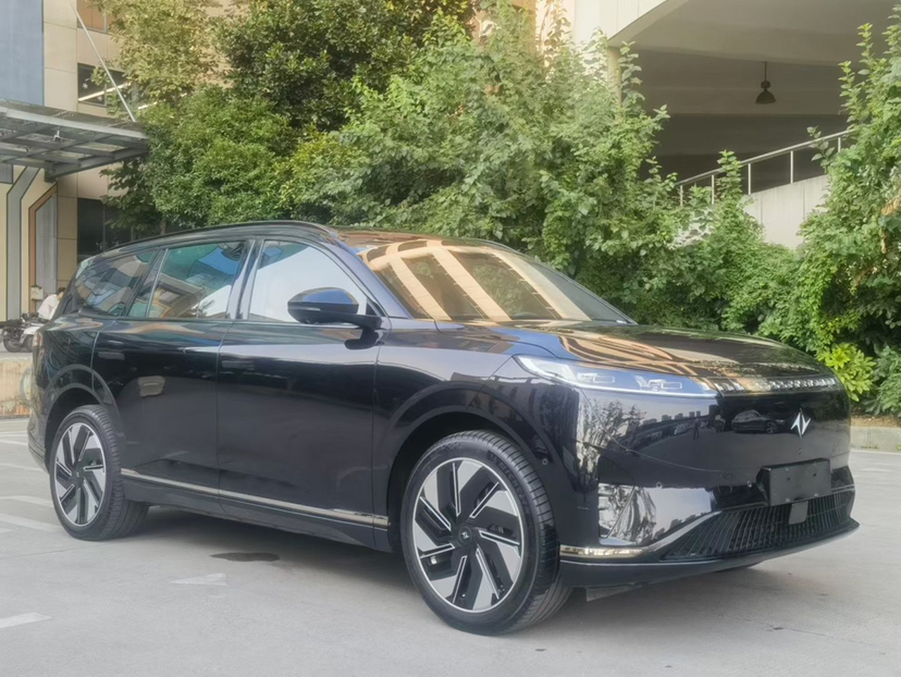 Yipai eπ008 2025 636Ultra ADAS 5-Seater photo 4
