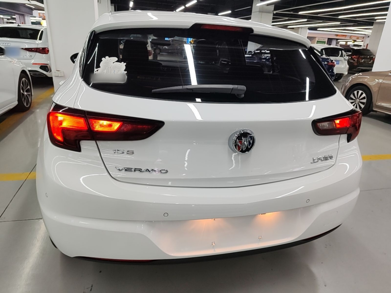 Verano 2018 Hatchback 15S AT Leading photo 5