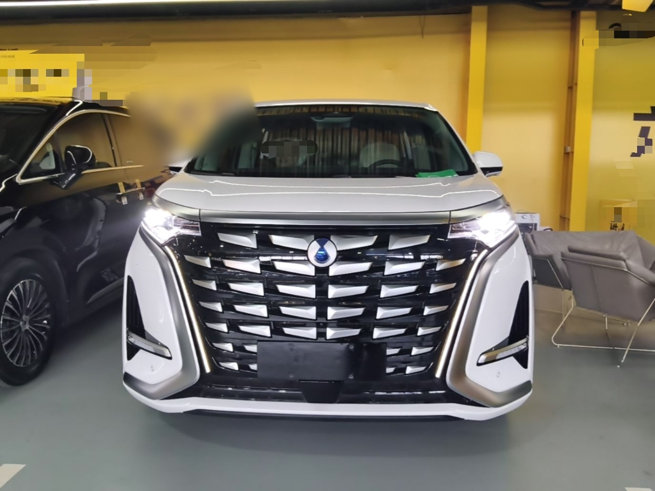 D9 2024 DM-i 980 AWD Noble photo 2