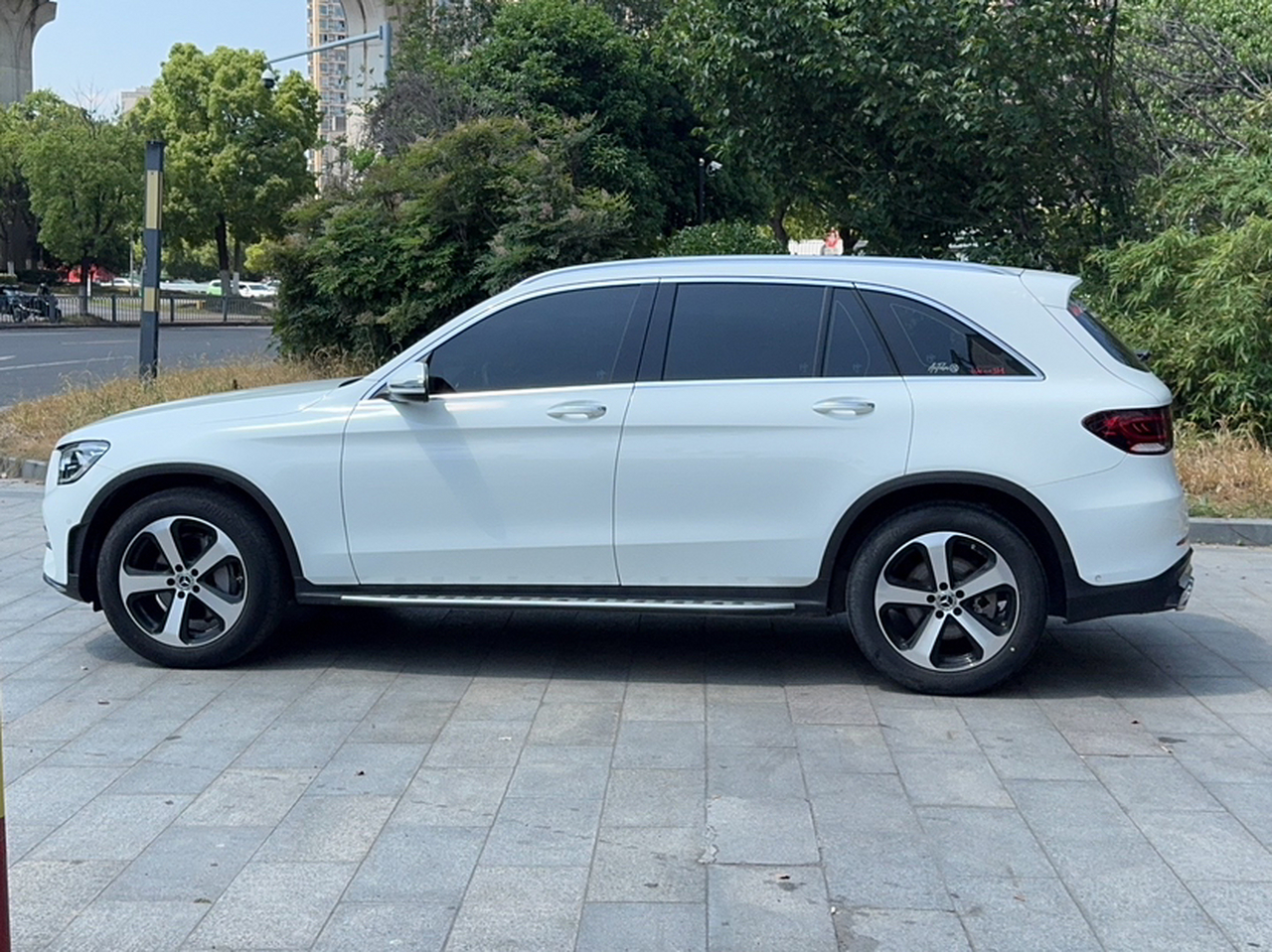 GLC 2022 Facelift GLC 260 L 4MATIC Dynamic photo 4