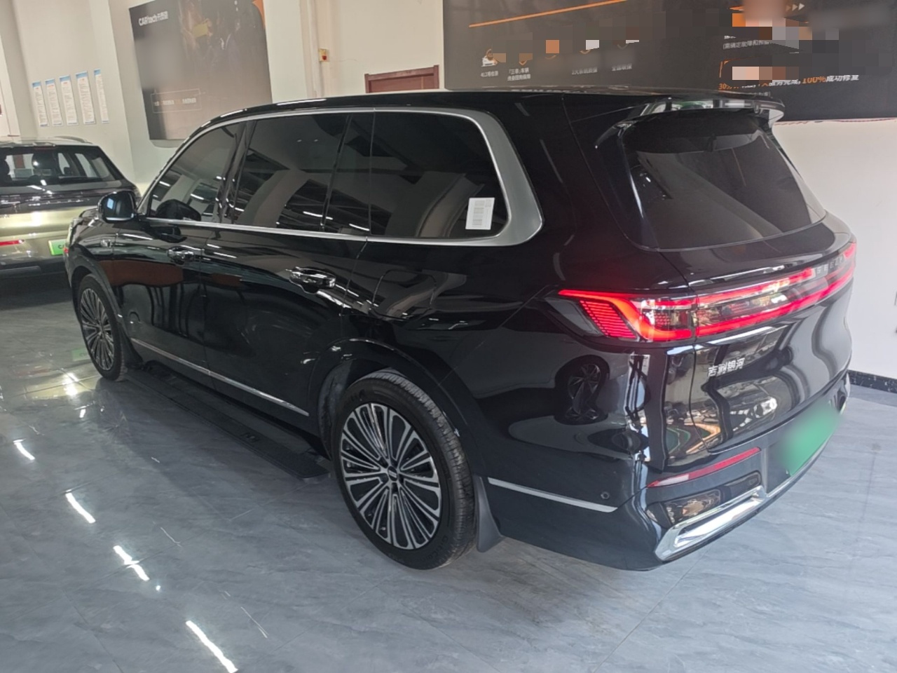Galaxy M9 2025 210km AWD Pilot photo 4