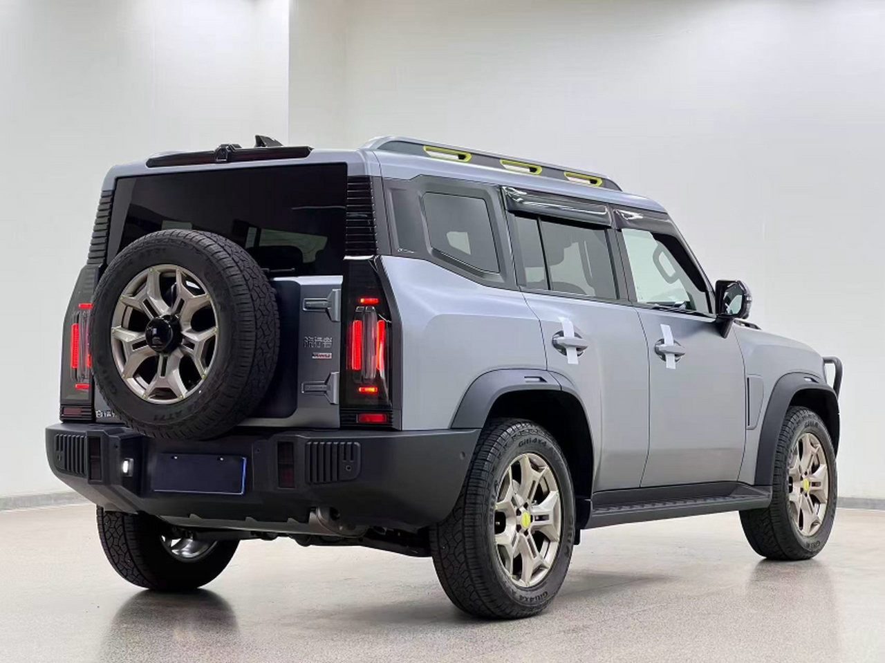 Wagon 2023 2.0T AWD PRO photo 2