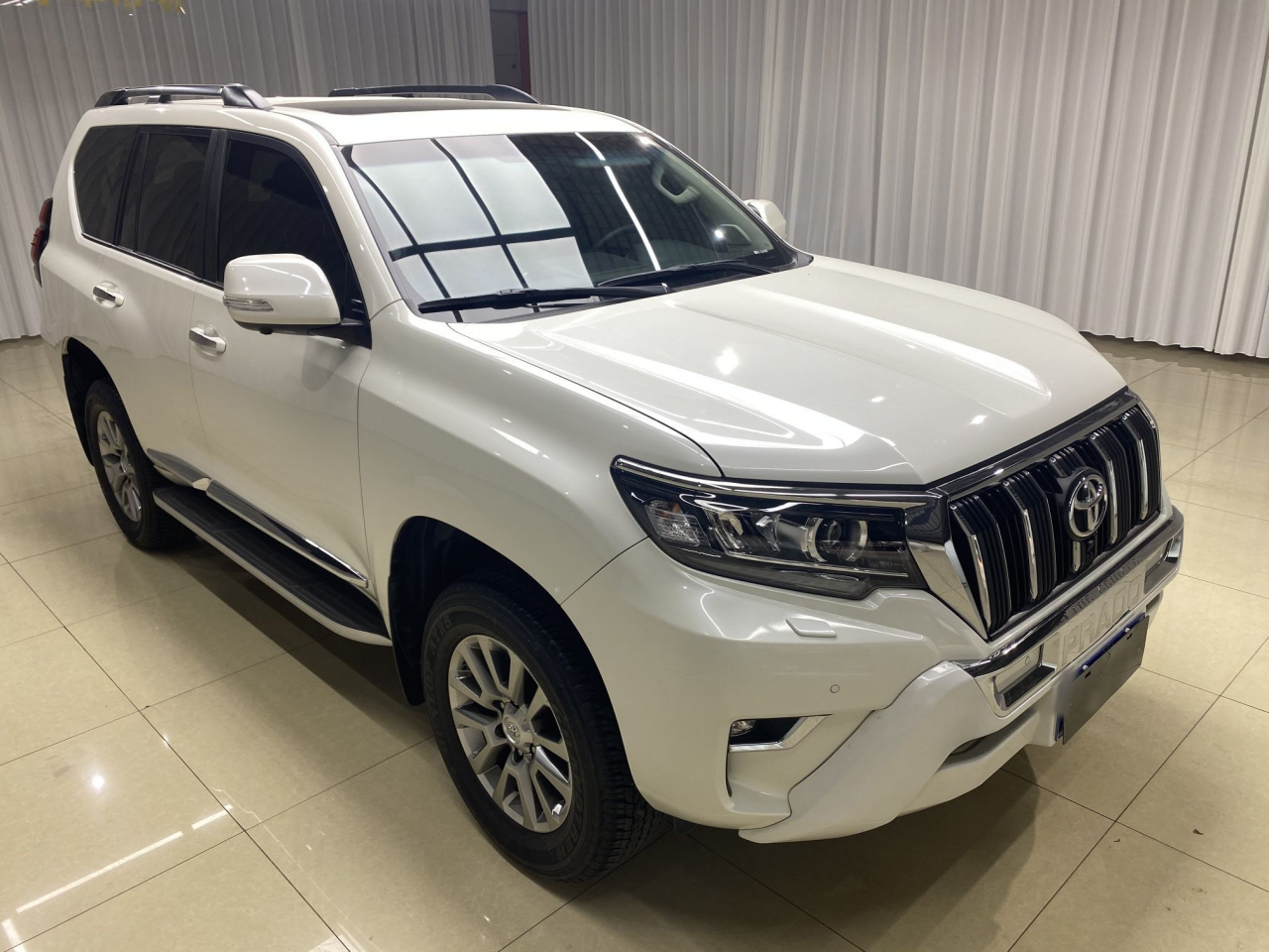 Prado 2018 3.5L AT TX-L photo 3