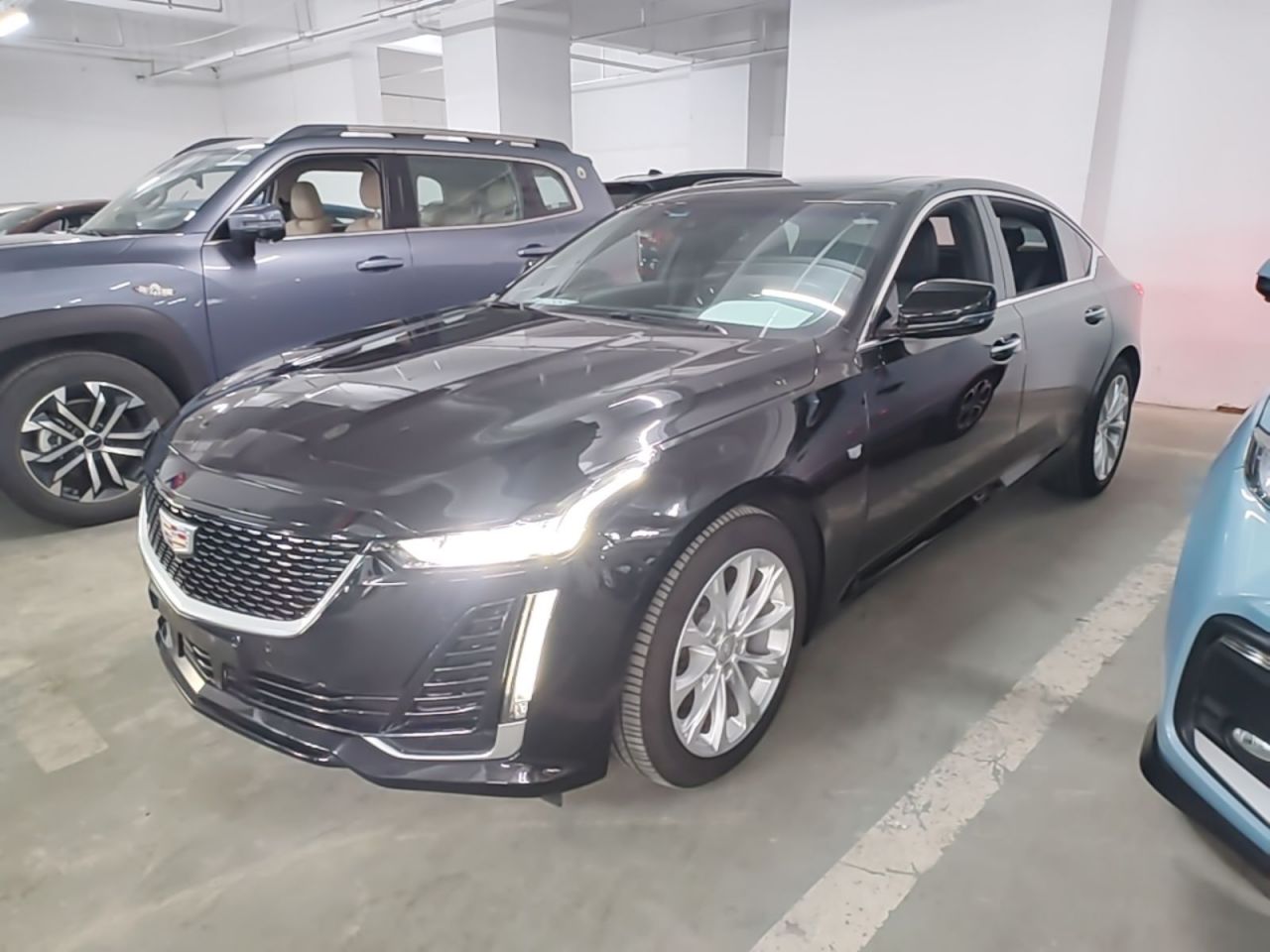 CT5 2023 28T Luxury Standard