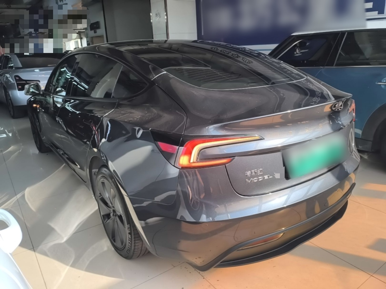 Model 3 2023 RWD photo 4