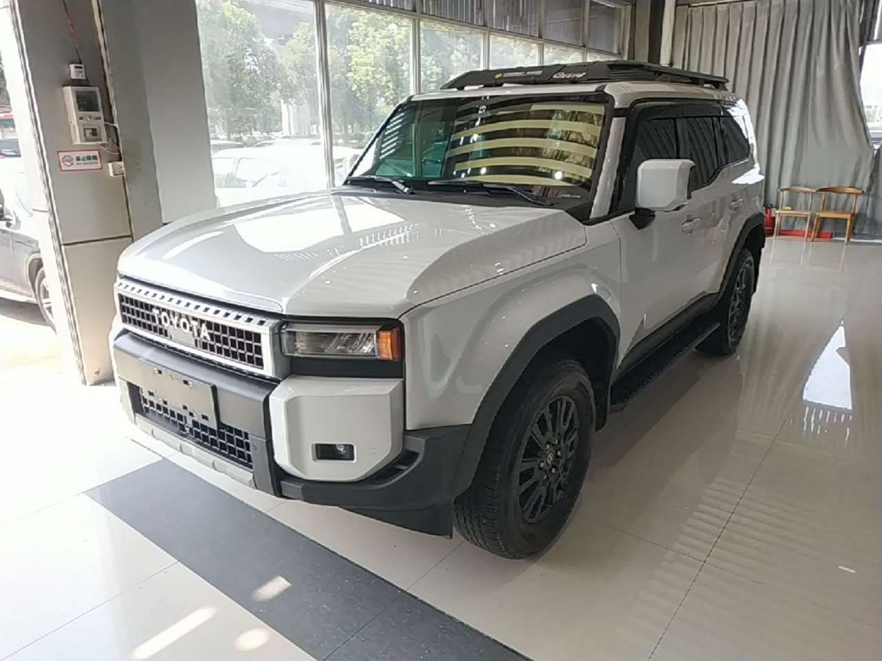 Prado 2024 2.4T TX 6-Seater
