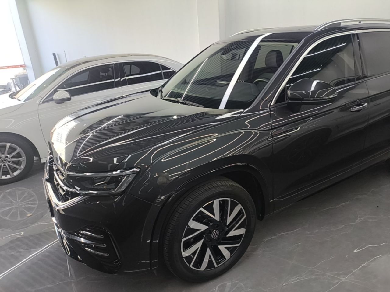 Tayron 2023 380TSI AWD R-Line