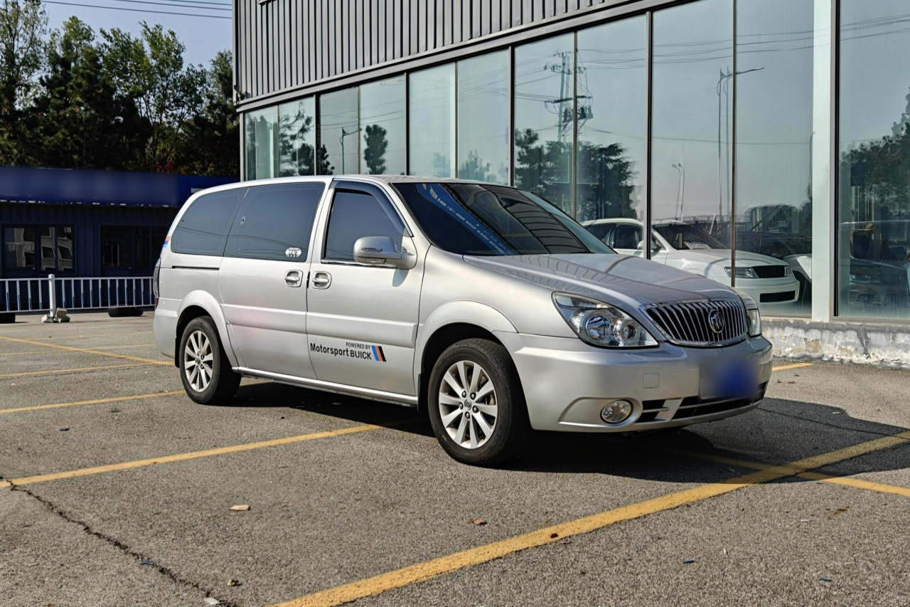 GL8 2014 2.4L Classic photo 3