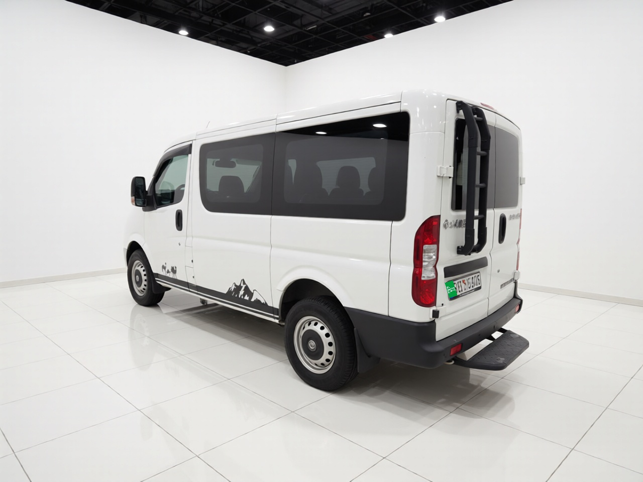Yufeng 2020 2.3T Short Wheelbase 5-9-SeaterWP2.3 photo 4