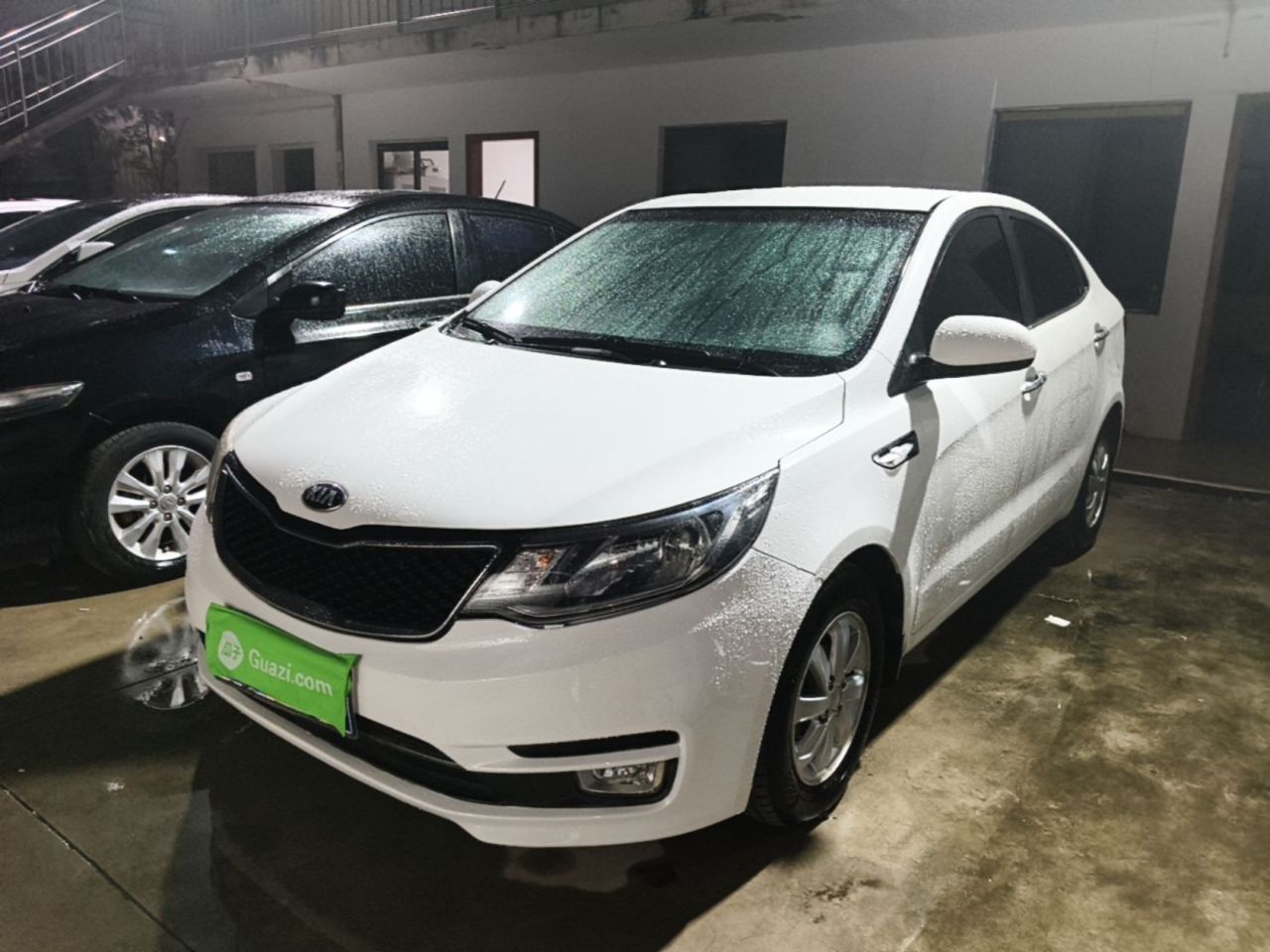 K2 2015 Sedan 1.4L AT GLS