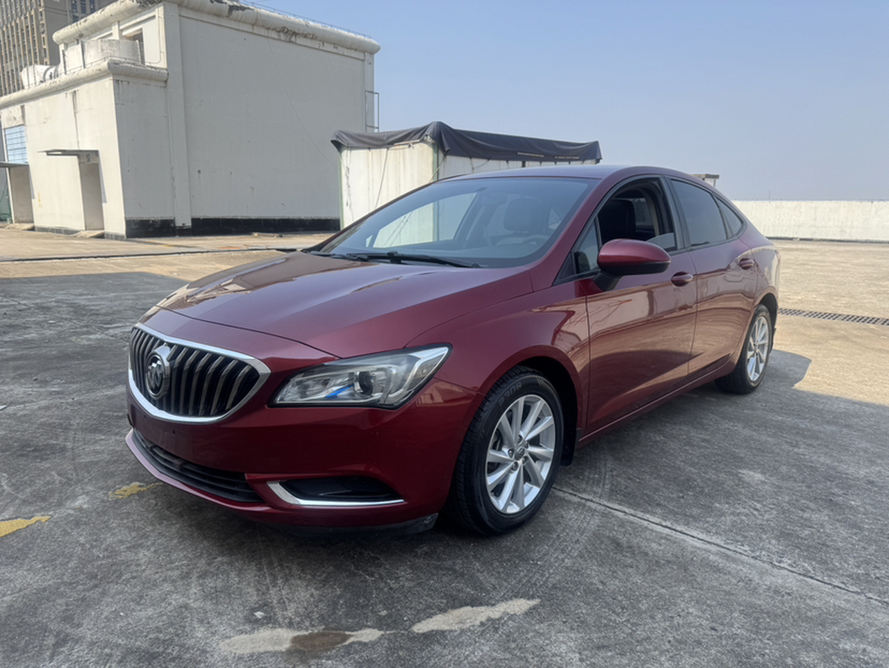 Verano 2015 Sedan 15S AT Leading