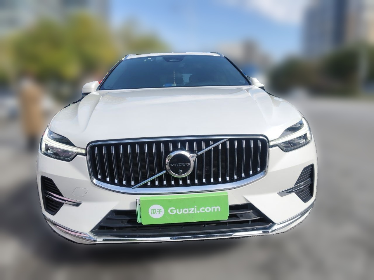 XC60 EV 2024 T8 PHEV Long Range AWD Luxury photo 2