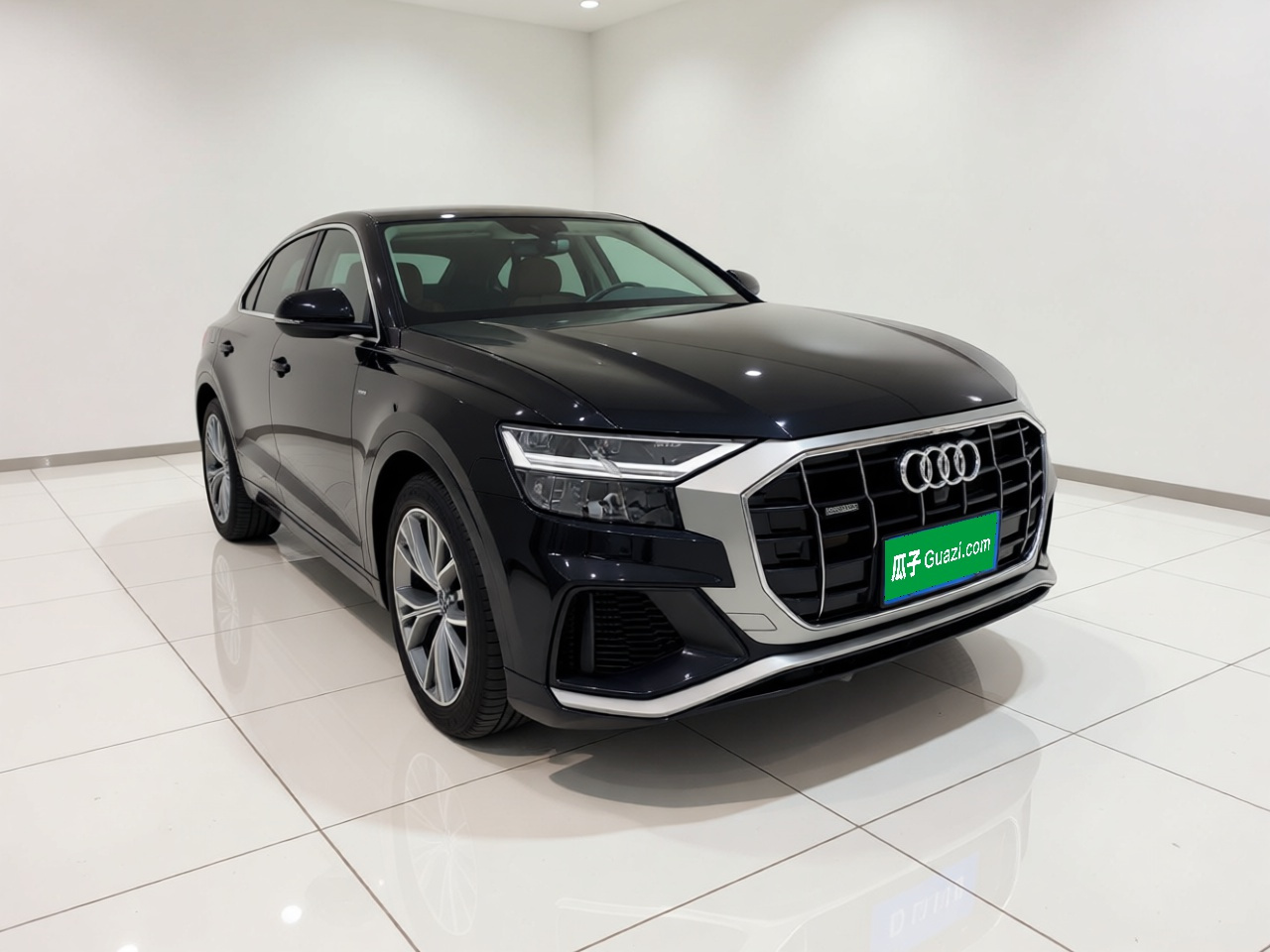 Q8 2021 55 TFSI Luxury Dynamic photo 3