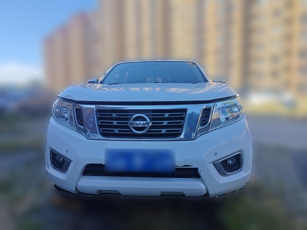 2017 2.5L AT RWD Luxury QR25 photo 2