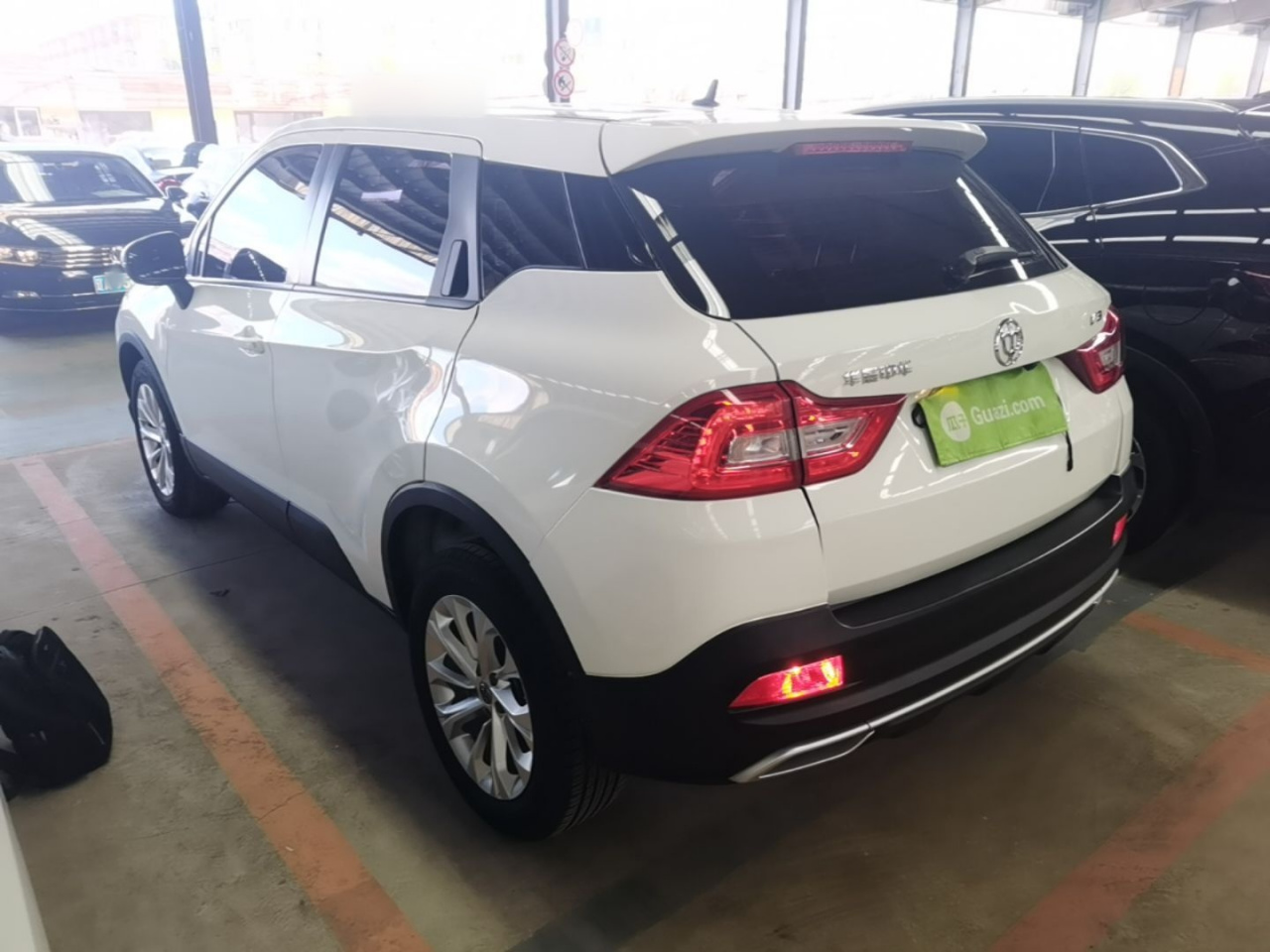 Zhonghua V3 2017 1.5L AT Comfort photo 4