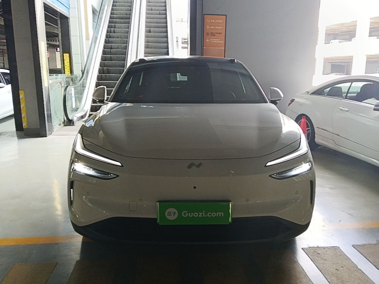 L60 2024 60kWh RWD photo 2