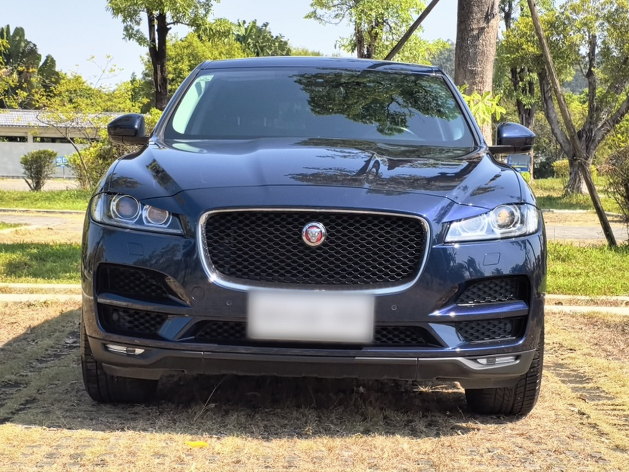 F-PACE 2018 2.0T AWD Exclusive photo 3