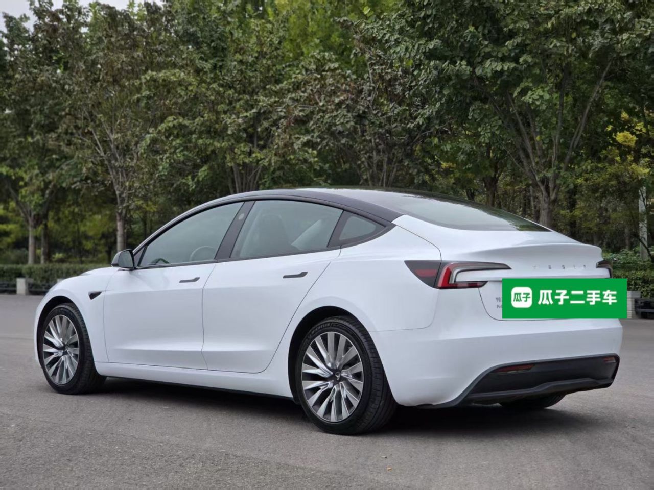 Model 3 2023 RWD photo 4