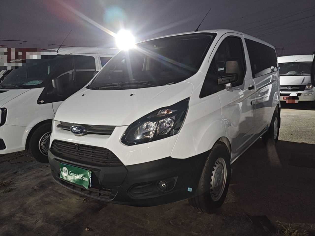 Transit 2019 2.0T Diesel Short Wheelbase 6-Seater China VI