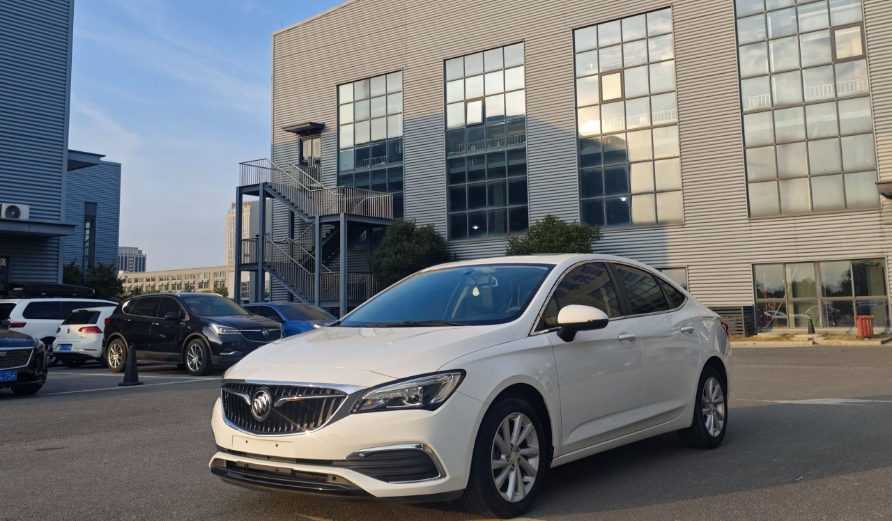 Verano 2018 Sedan 15S AT Leading