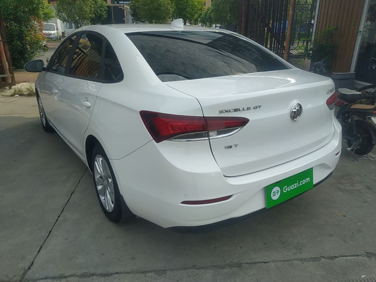 Excelle 2018 15T DCT Elite China V photo 4