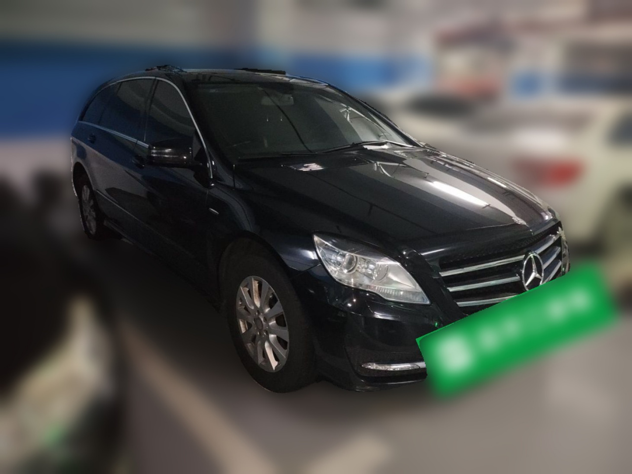 R-Class 2017 R 320 4MATIC Business Edition photo 3