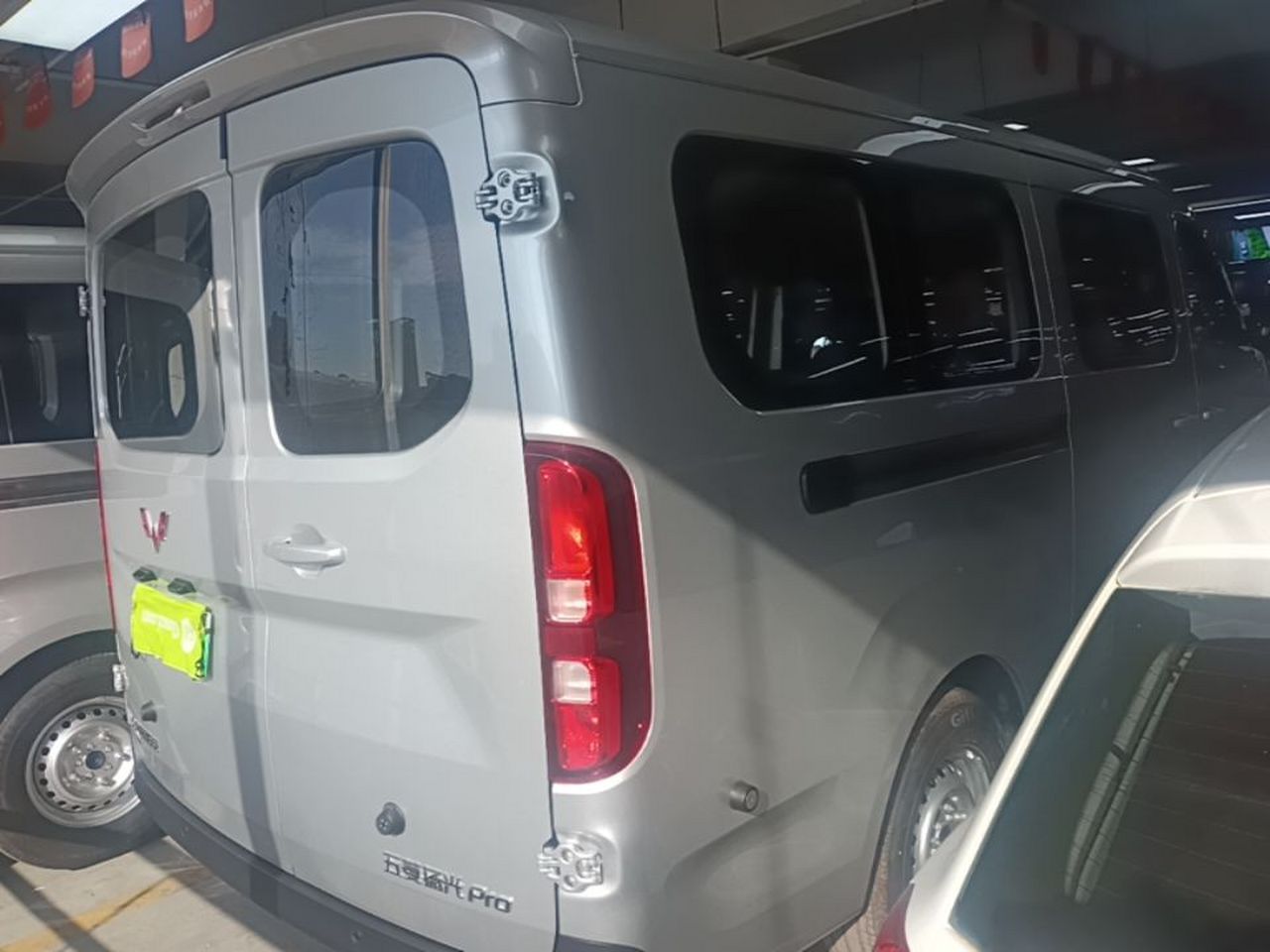 Wuling Pro 2026 405km EV Bus 6-Seater photo 4