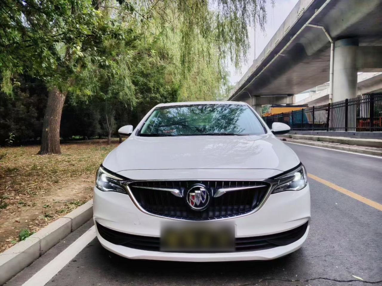 Excelle 2021 Facelift Classic 1.5L AT Elite photo 3