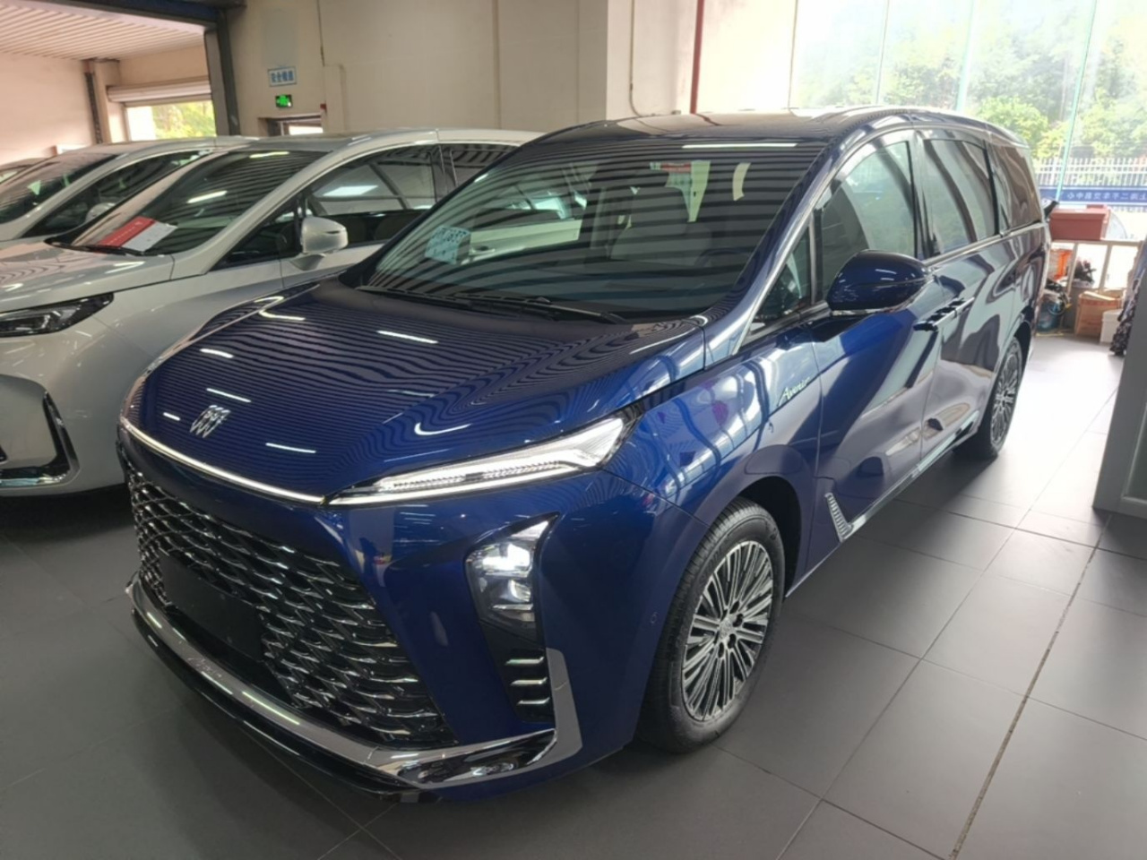 GL8 EV 2024 6-Seater