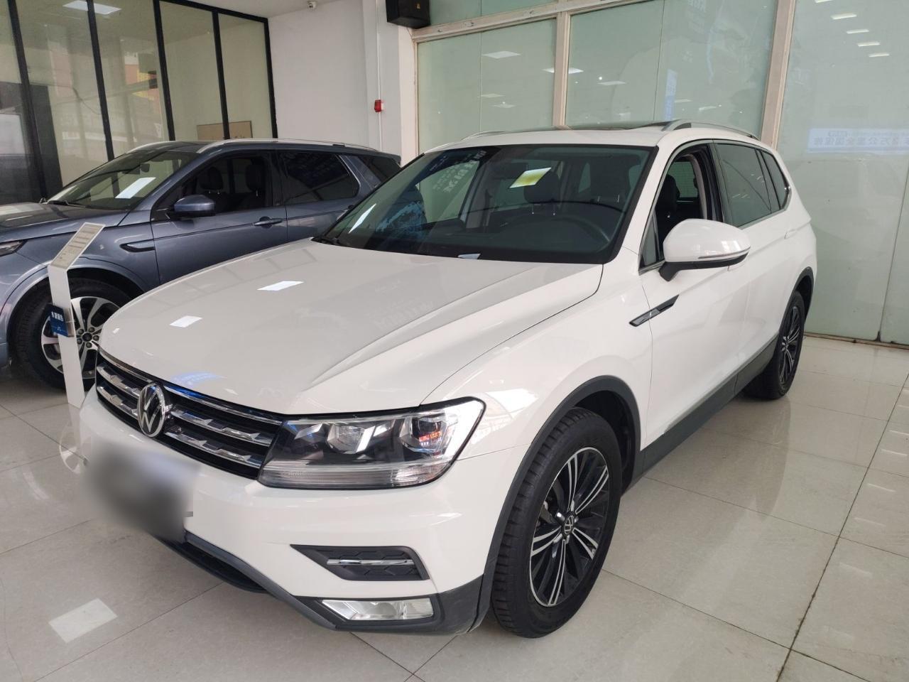 Tiguan L 2021 330TSI AT RWD Smart