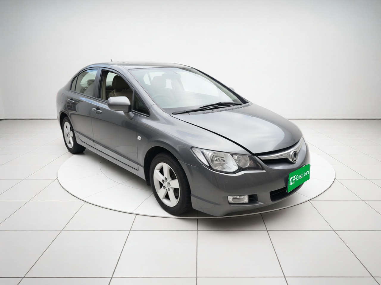 CiiMO 2012 1.8L AT photo 3