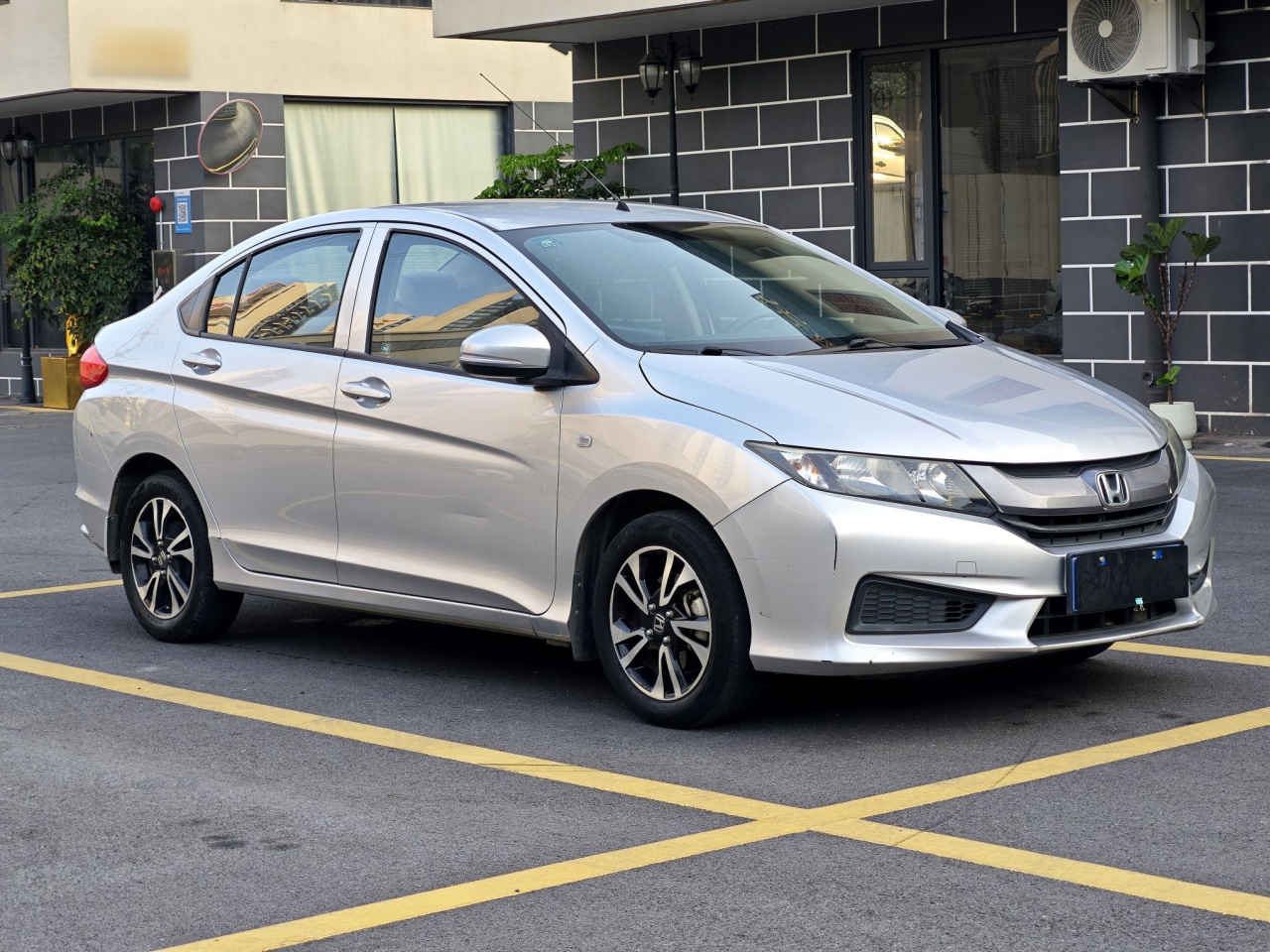 2015 1.5L CVT Comfort photo 4
