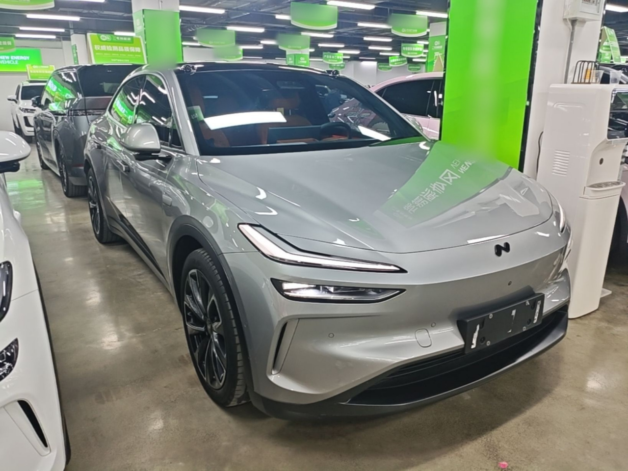 L60 2024 60kWh RWD photo 3